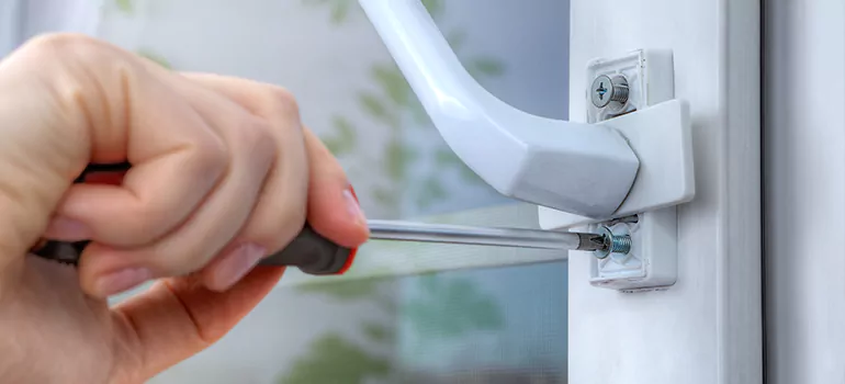 Window Crack Repair in St. Johns, ON